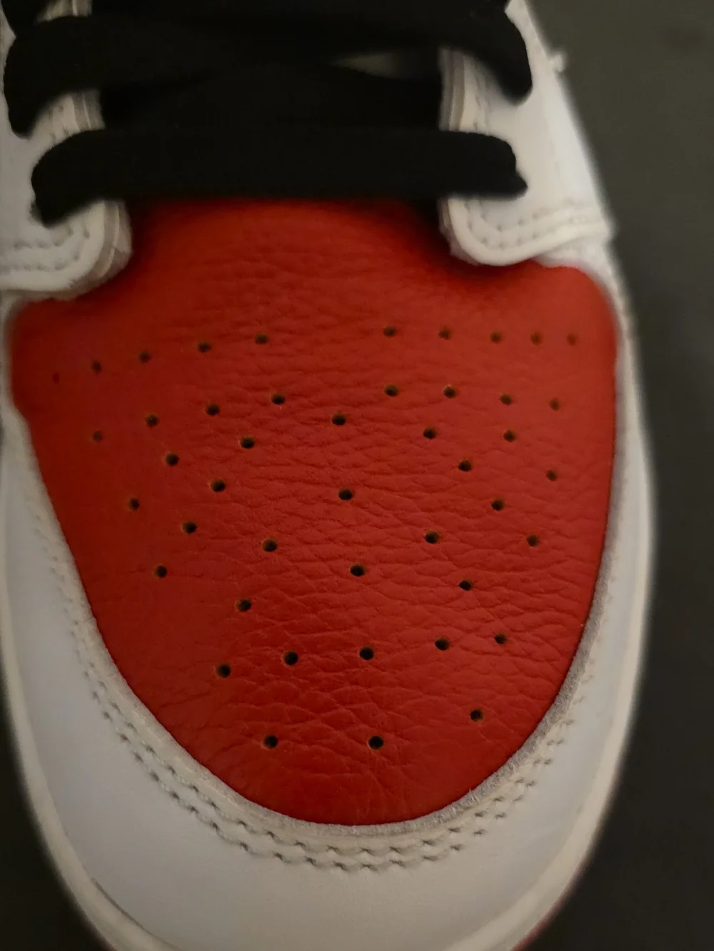 FOR SALE AIR JORDAN 1 RETRO OG 